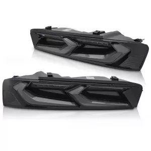 Tuning LED tail light set suitable for Chevrolet Camaro 2016-2018, with dynamic turn signal, black smoked base, left and right