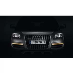 LED DRL Daytime Running Lights suitable for Audi Q7 4L (2006-2009) Turning Lights Facelift Design