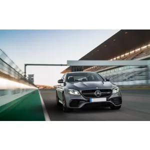 Frontstoßstange für Mercedes E W213 S213 C238 A238 2016-2019 E63 Look Schwarze Edition-image-6043093
