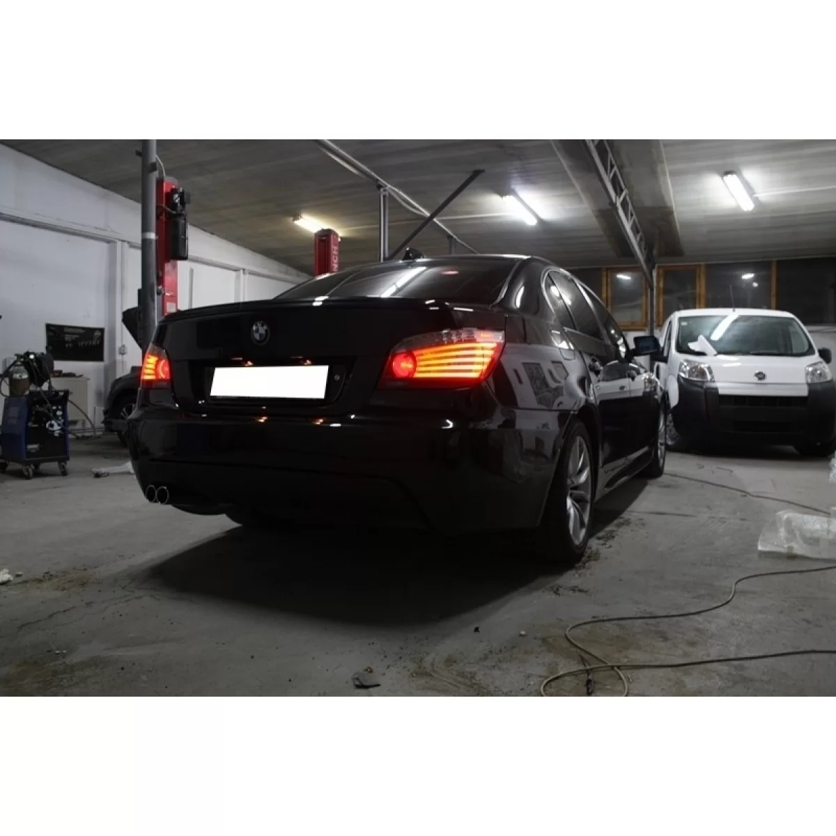 modal-image-6054008