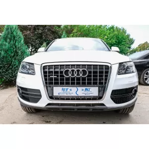 Fog Lamp Covers Side Grilles suitable for Audi Q5 SUV 8R (2008-2011) RS Design Piano Black