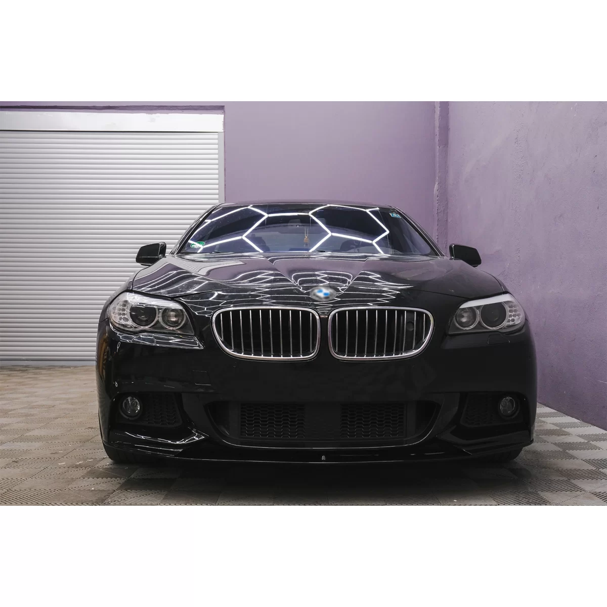 modal-image-6087896