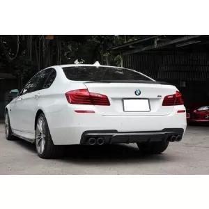 Dupla kivezetéses diffúzor BMW F10 5-ös széria (2011-2017) M Design kipufogóvégekkel, zongoralakk fekete-image-6087685