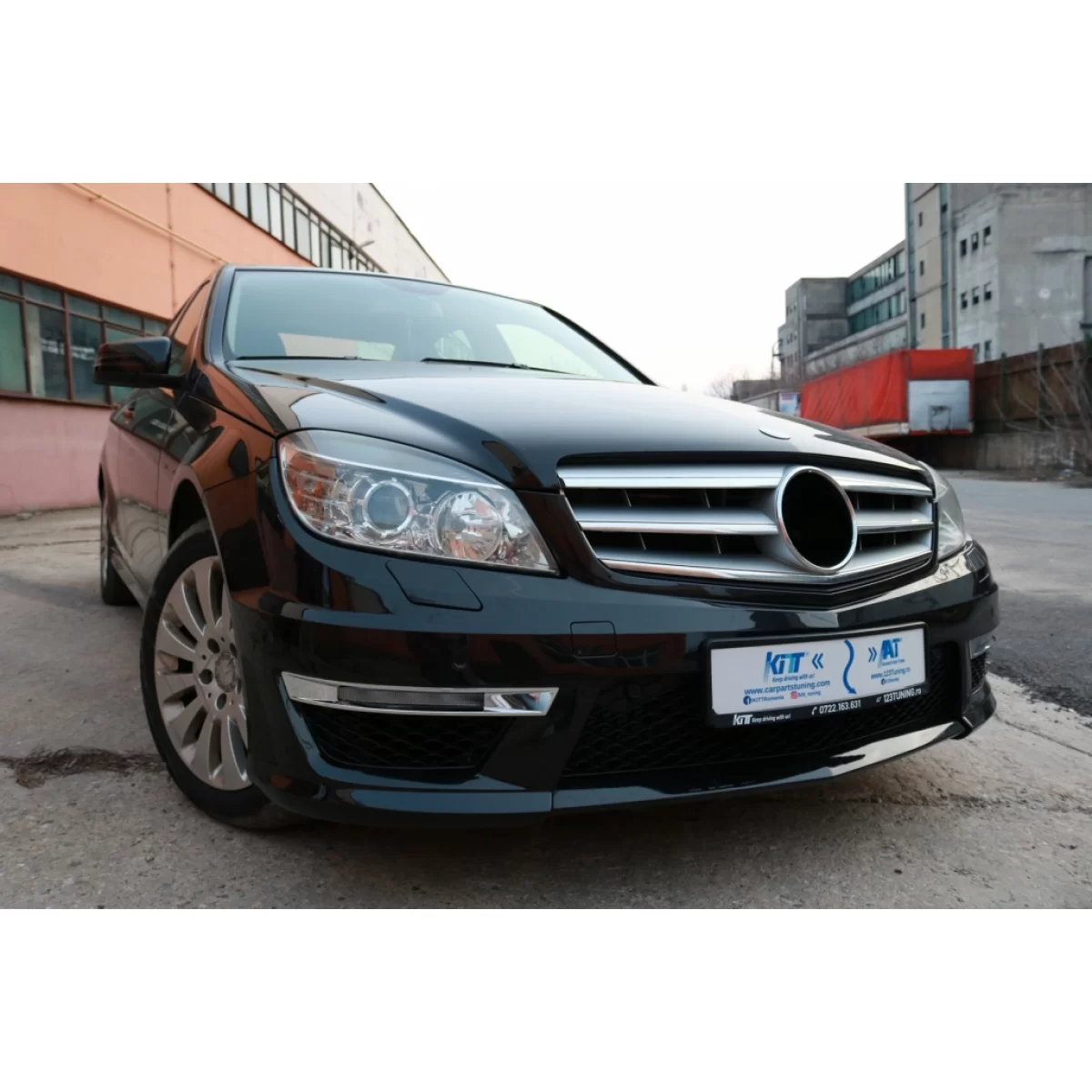 modal-image-6093681
