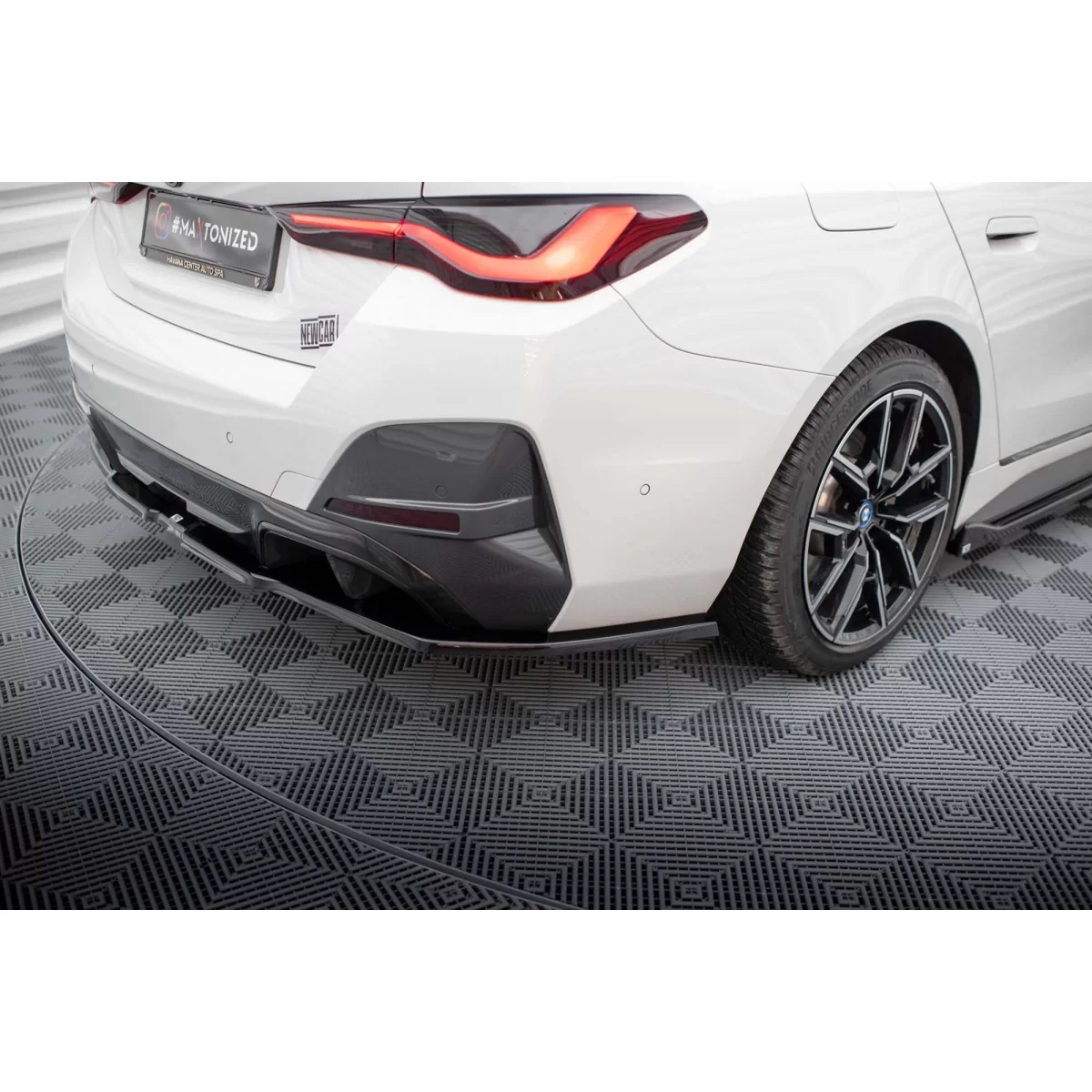 modal-image-6143975