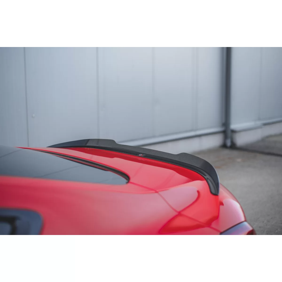 modal-image-6143987