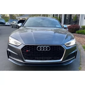 Grille type RS5 en chrome/peinture noire adapté pour Audi A5 F5 2016-2019 avec ouverture pour caméra et ouvertures pour capteurs de stationnement-image-6145548