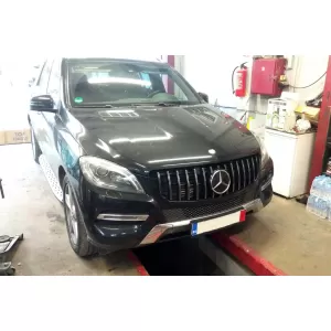 Chrome/black GT style grille suitable for Mercedes ML W166 2011-2015