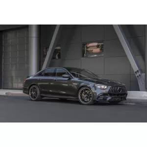 Grille type GT chromé/noir adapté pour Mercedes E-Class W213 berline, S213 break, C238 coupé, A238 cabrio A Design Sport line & Avantgarde, E53 A Design après 2020 avec ouverture pour caméra-image-6146001
