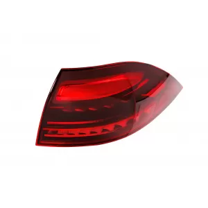 Un pack design type GLE63 adapté pour Mercedes GLE SUV W167 2018-2023, avec des éléments en laque noire, des phares LED et des feux arrière LED-image-6150727