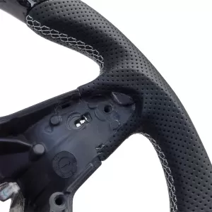 Volante sportivo con carbonio genuino e pelle perforata, adatto per VW Golf 8 con palette del cambio-image-6193241