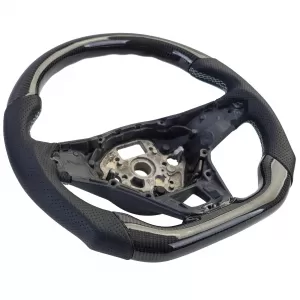 Volante sportivo con carbonio reale e pelle perforata, adatto per VW T6.1 senza palette del cambio-image-6194402