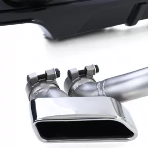 Diffusore posteriore lucido + conversione terminale duplex V8 adatta per BMW F10 F11 520 525 530-image-6200501