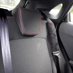 2x Seat Belt Pads Safety Belt Cushion Belt Protector Black with Red Stitching