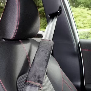 2x Seat Belt Pads Safety Belt Cushion Belt Protector Black with Red Stitching