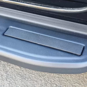 Pedane perforate nere adatte per Ford Ranger T6 T7 T8 T9 incluso Raptor-image-6202647