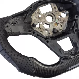 Volante sportivo con carbonio reale e pelle perforata per VW T6.1 con palette del cambio-image-6207574