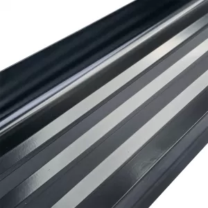 Pedane laterali in alluminio protezione argento nero adatte per VW Amarok 2010-2022-image-6210473