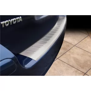Avisa rear bumper protector suitable for Toyota Avensis estate 2002-2009, chrome