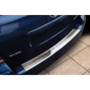 Avisa rear bumper protector suitable for Toyota Avensis estate 2002-2009, chrome