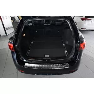 Protezione paraurti posteriore Avisa adatta per Toyota Avensis station wagon 2015-2018, cromo-image-6211604