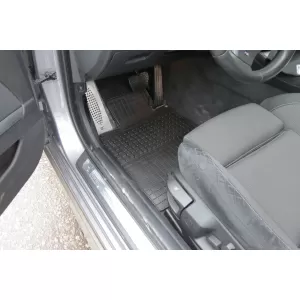 Mochete din cauciuc specifice, potrivite pentru BMW Seria 5 F10 sedan, F11 wagon 2010-2017, set de 4 piese, culoare neagră-image-6213149