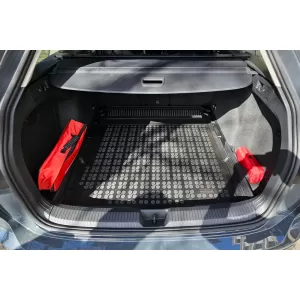 Rezaw-Plast gumi csomagtértálca Volkswagen Golf VIII wagon, Mild Hybrid 2019-től, alsó csomagtérpadló pozícióhoz-image-6218977