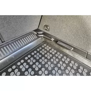 Rezaw-Plast gumi csomagtértálca Volkswagen Golf VIII wagon, Mild Hybrid 2019-től, alsó csomagtérpadló pozícióhoz-image-6218982