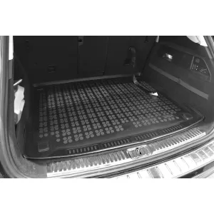 Rubber trunk mat by Rezaw-Plast suitable for VW Touareg 2010-2018 with 5 seats