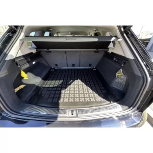 Rubber trunk mat by Rezaw-Plast suitable for VW Touareg after 2018 with 5 seats