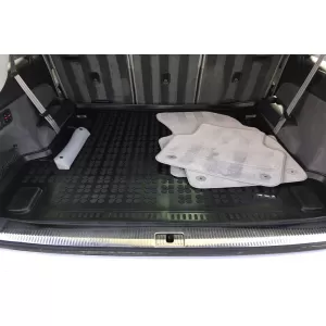 Rezaw-Plast gumis csomagtértálca Audi Q7 2015-2020, Q7 2020-tól, 5 vagy 7 üléses, lehajtott 3. üléssorral-image-6219294