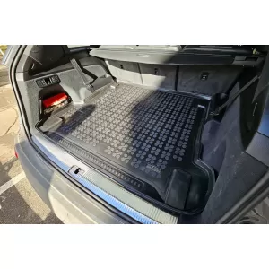Rezaw-Plast gumis csomagtértálca Audi Q7 2015-2020, Q7 2020-tól, 5 vagy 7 üléses, lehajtott 3. üléssorral-image-6219295