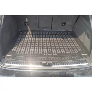 Rubber trunk mat by Rezaw-Plast suitable for Porsche Cayenne 2010-2017 without subwoofer, black