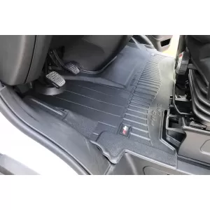 Covor de cauciuc specific, potrivit pentru Iveco Daily VI după 2014, set dintr-o singură piesă, culoare neagră, cu garanție de 24 de luni-image-6222036