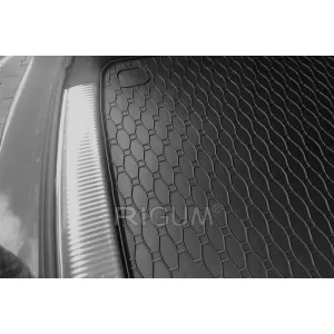 Rubber trunk mat suitable for Audi Q5 2008-2017, black