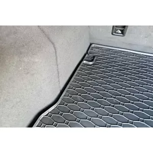 Rubber trunk mat suitable for Audi Q5 2008-2017, black
