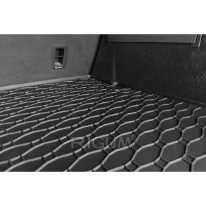 Rubber trunk mat by Rigum suitable for Audi Q5 after 2017, Q5 Sportback after 2021, black