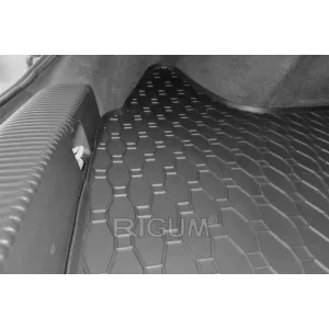 Rubber trunk mat by Rigum suitable for Audi Q3 2011-2018 with small spare wheel