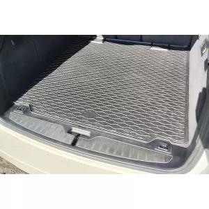 Rubber trunk mat by Rigum suitable for BMW series 5 F11 wagon 2010-2017, black
