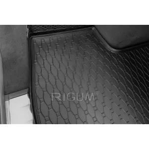 Rubber trunk mat by Rigum suitable for BMW series 3 G21 wagon after 2019