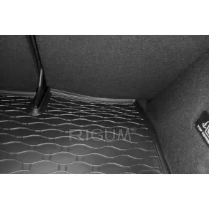 Rubber trunk mat by Rigum suitable for Dacia Duster 4x2 2010-2017, Duster 4x2 after 2018