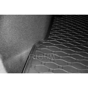 Rubber trunk mat by Rigum suitable for Dacia Duster 4x2 2010-2017, Duster 4x2 after 2018