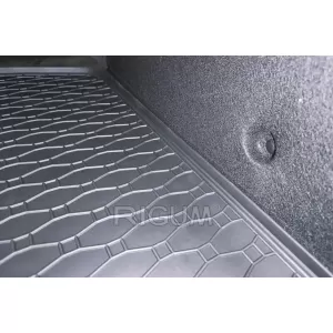 Rubber trunk mat by Rigum suitable for Dacia Duster LPG, MHEV after 2024
