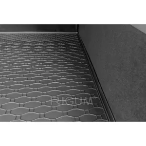Rubber trunk mat suitable for Ford Tourneo Custom after 2018