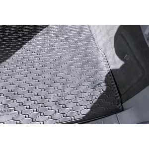 Rubber trunk mat by Rigum suitable for Ford Focus Combi 2005-2011, 1 piece, black