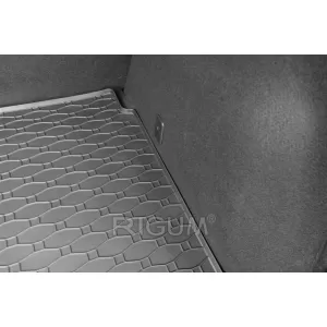 Rubber trunk mat suitable for Mazda 3 hatchback 2013-2018