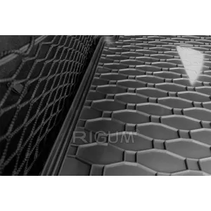 Rubber trunk mat suitable for Mercedes C class S205 wagon 2014-2020, black