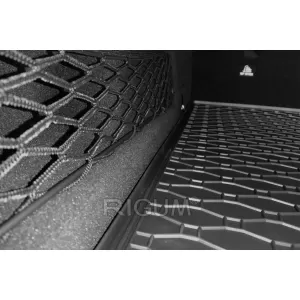 Rubber trunk mat suitable for Mercedes GLE W167, GLE PHEV after 2019 5 seats, black