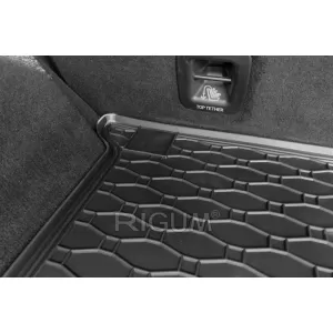 Rubber trunk mat by Rigum suitable for Mercedes GLE W166 after 2015, ML W166 after 2012