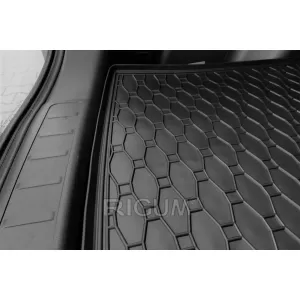 Rubber trunk mat suitable for Mitsubishi Eclipse Cross PHEV after 2021, black